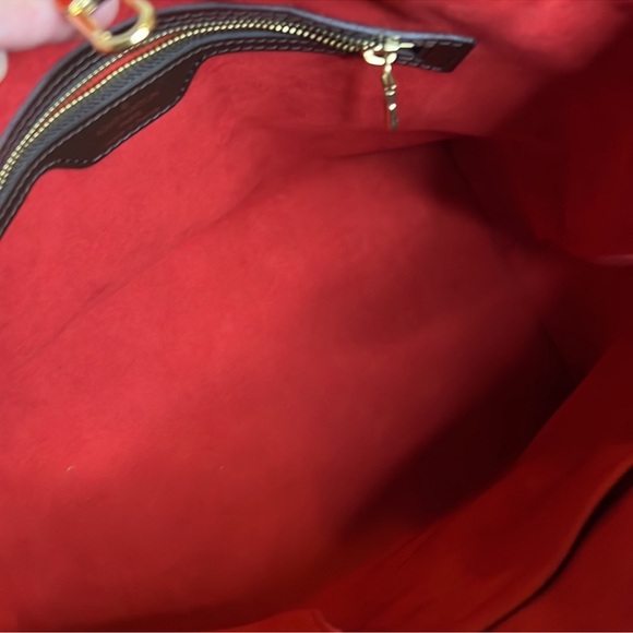 Authentic Louis Vuitton Hampstead PM - Picture 8 of 11